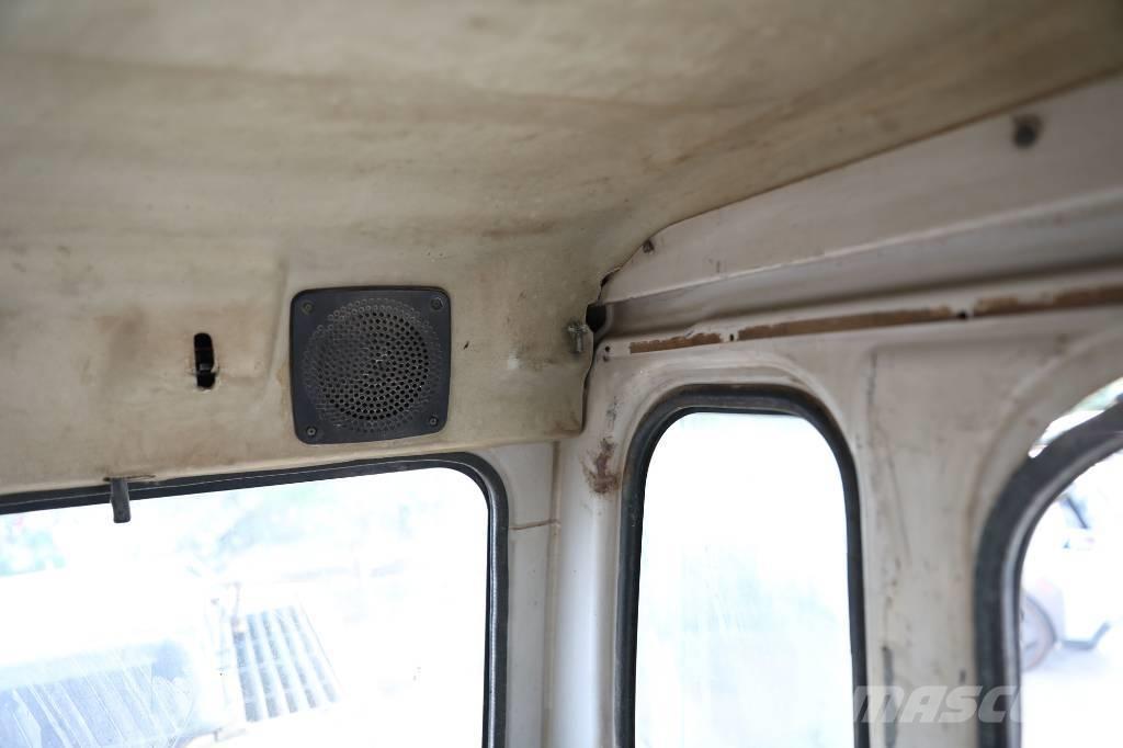 Sumitomo SH200A3 大型油圧ショベル12t以上（パワーショベル・ユンボ）