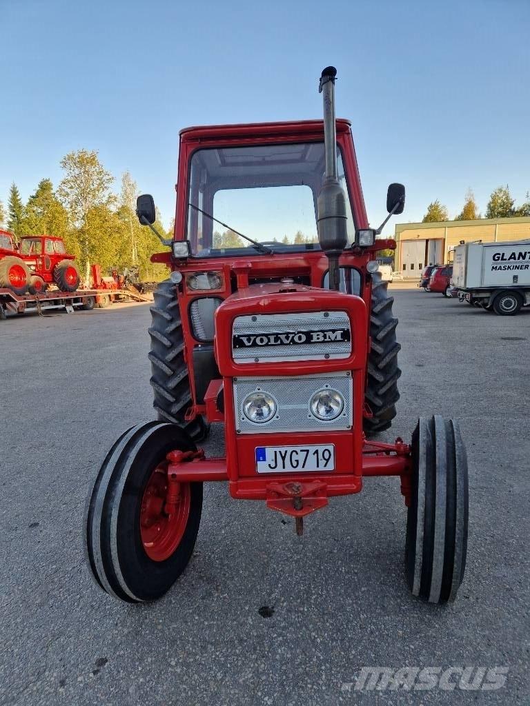 Volvo BM 430 トラクター