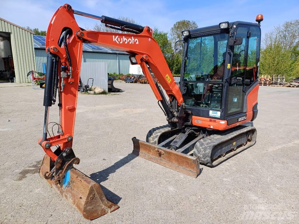 Kubota KX027-4 ミニ油圧ショベル 7t以下（ミニユンボ・ミニディガー）