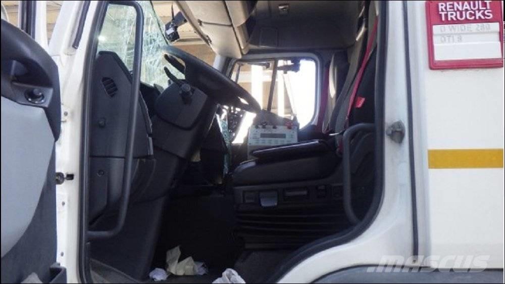 Renault D 210 塵芥車、パッカー車