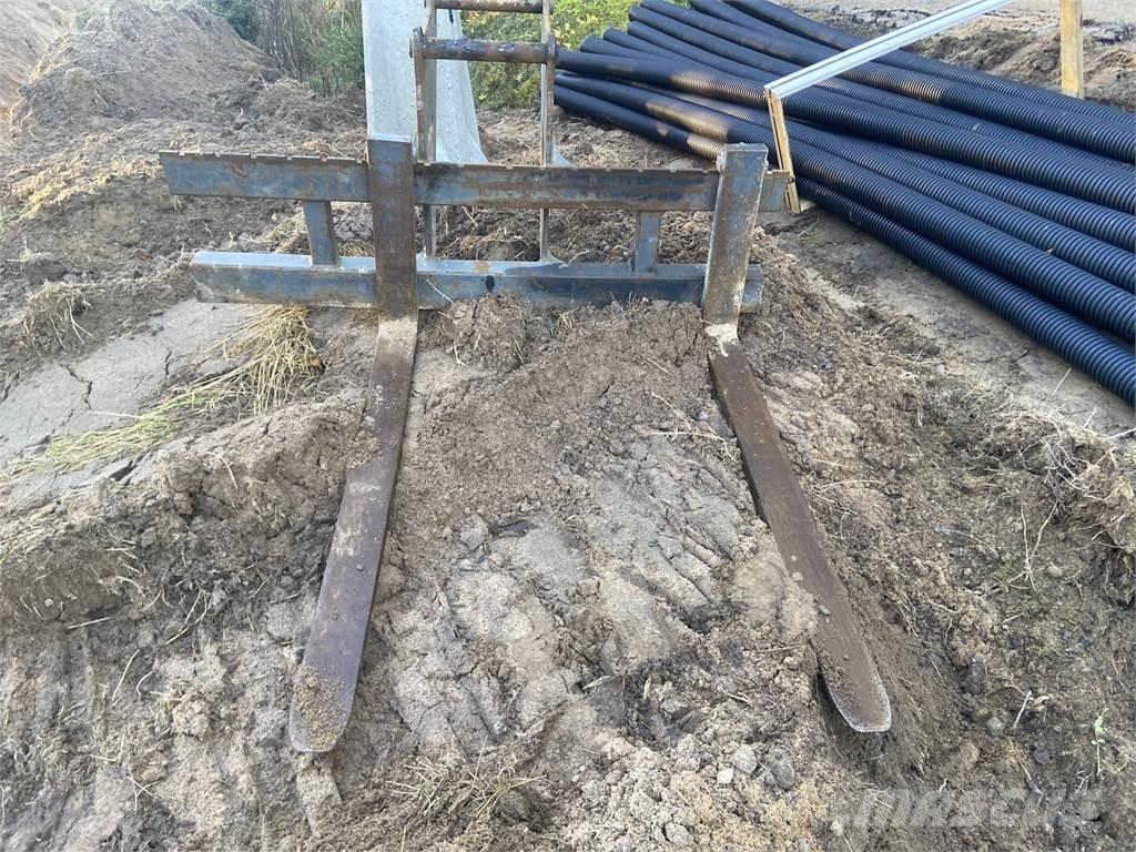  Trukkipiikit S45 フォーク