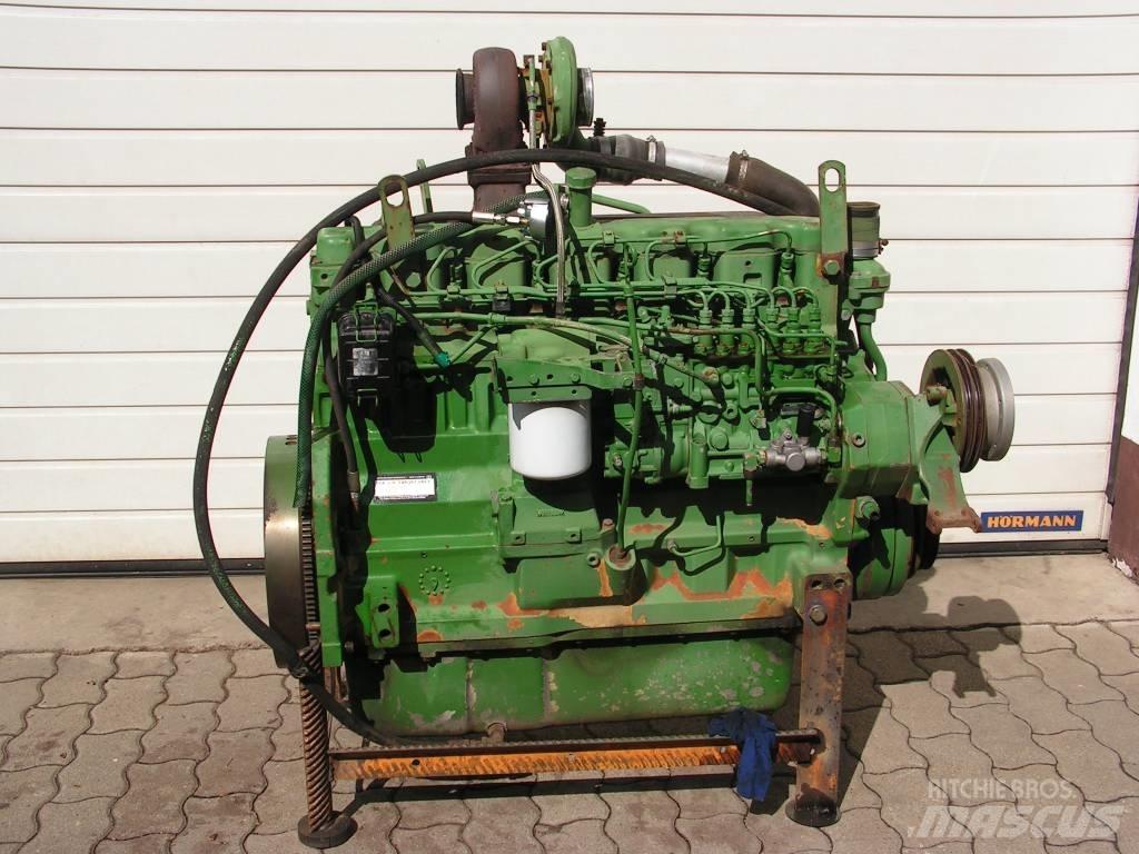 John Deere 2264 エンジン