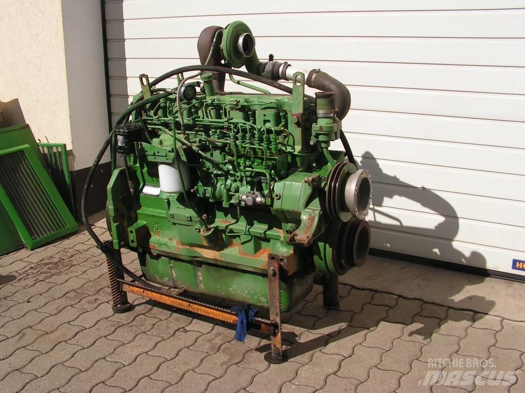 John Deere 2264 エンジン