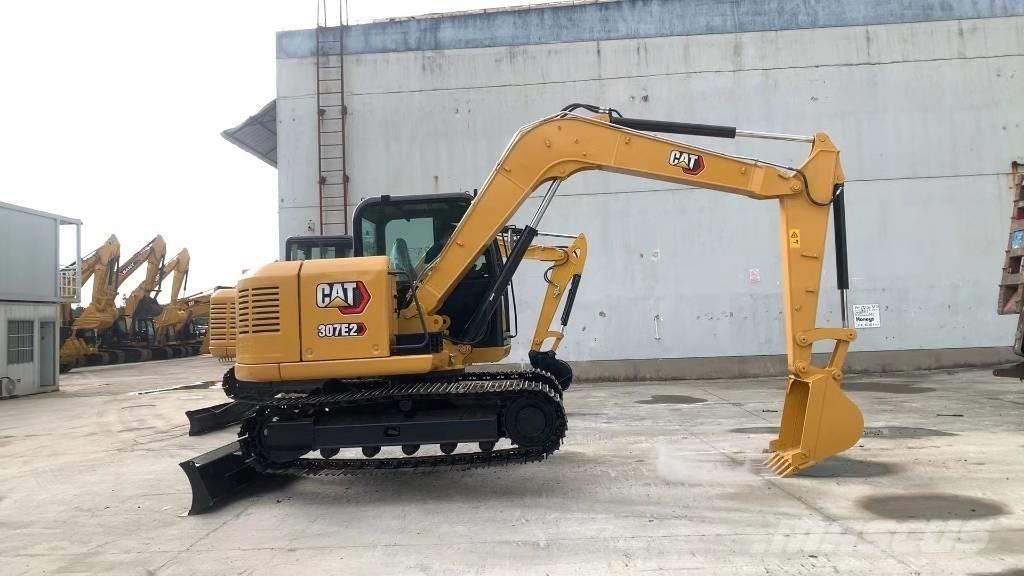 CAT 307 E2 大型油圧ショベル12t以上（パワーショベル・ユンボ）