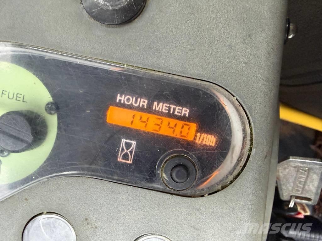 Yanmar Vio 17 ミニ油圧ショベル 7t以下（ミニユンボ・ミニディガー）