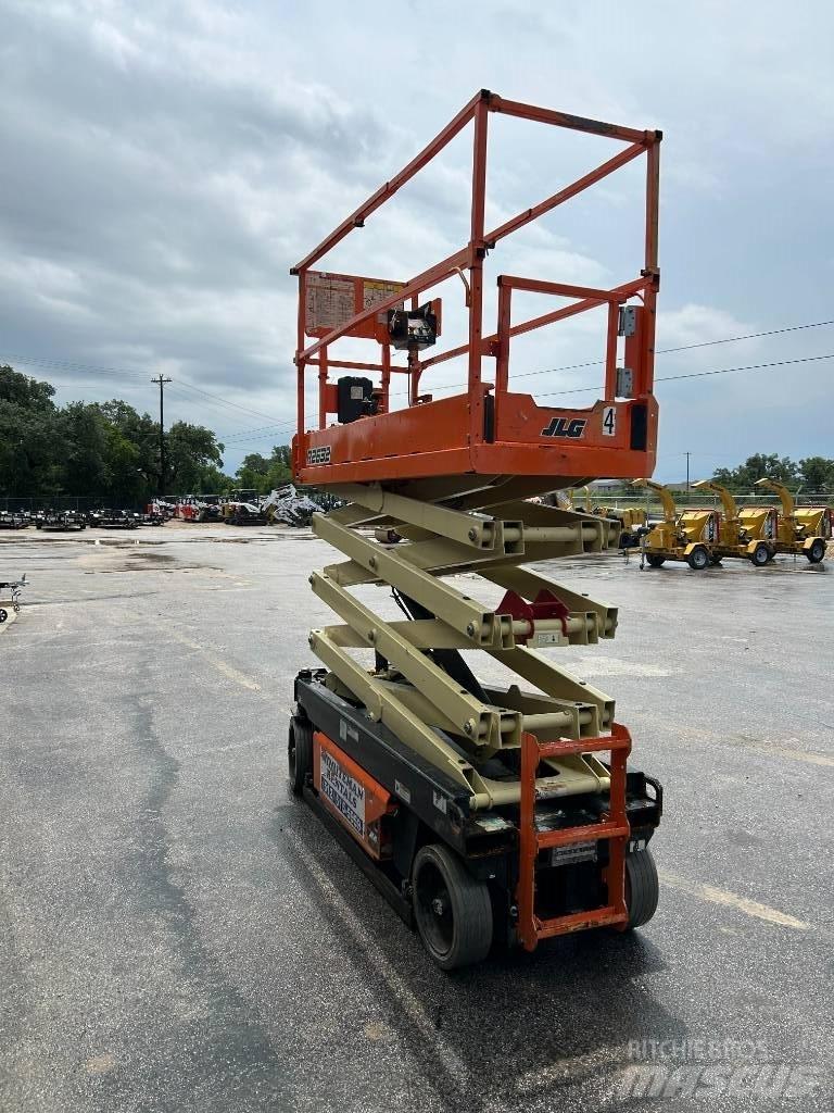 JLG R2632 シザースリフト