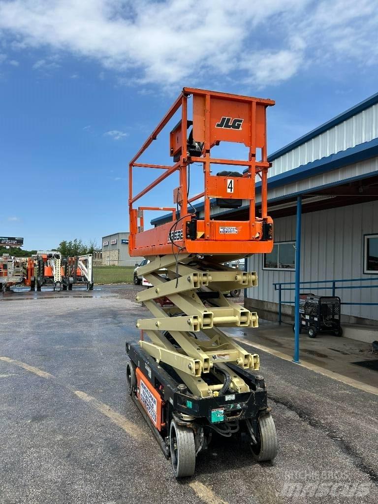 JLG R2632 シザースリフト