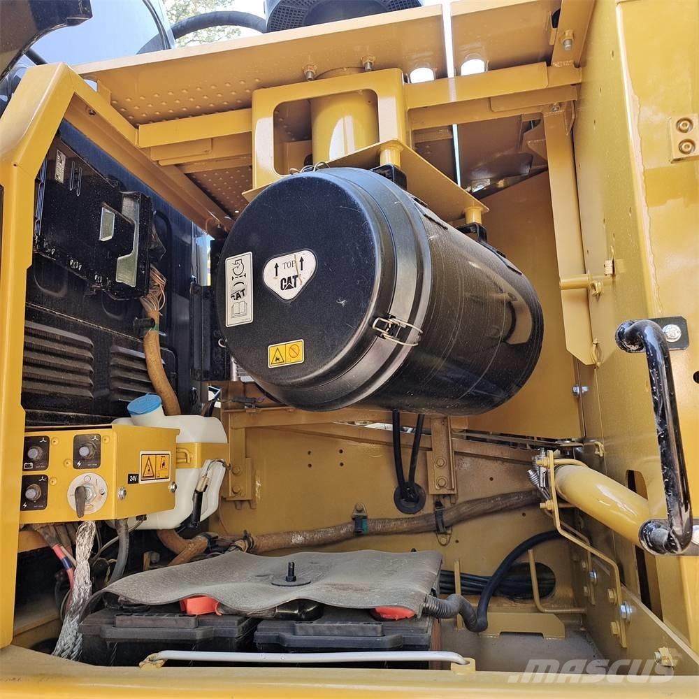 CAT 320 GC 大型油圧ショベル12t以上（パワーショベル・ユンボ）