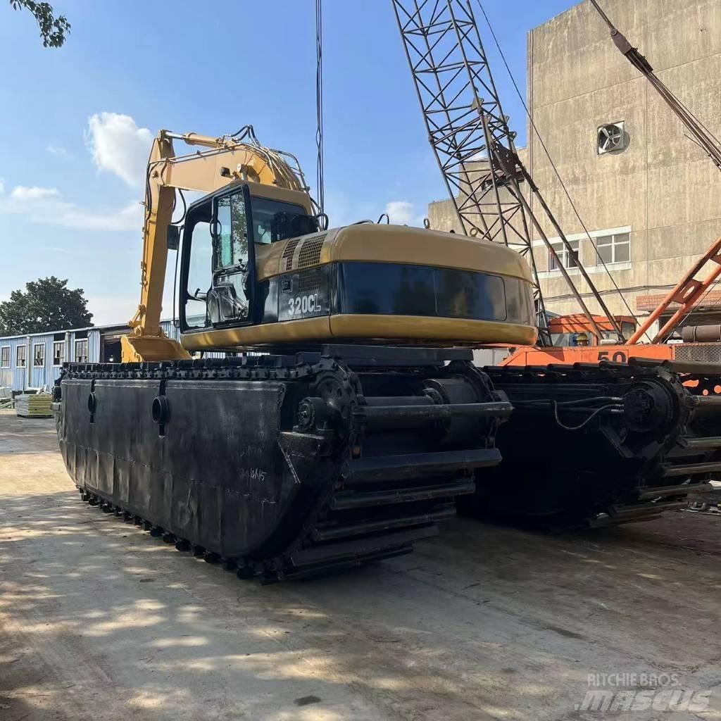 CAT 320 C 水陸両用油圧ショベル、ユンボ