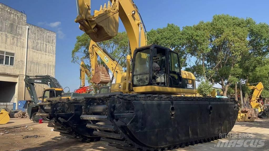 CAT 320 C 水陸両用油圧ショベル、ユンボ