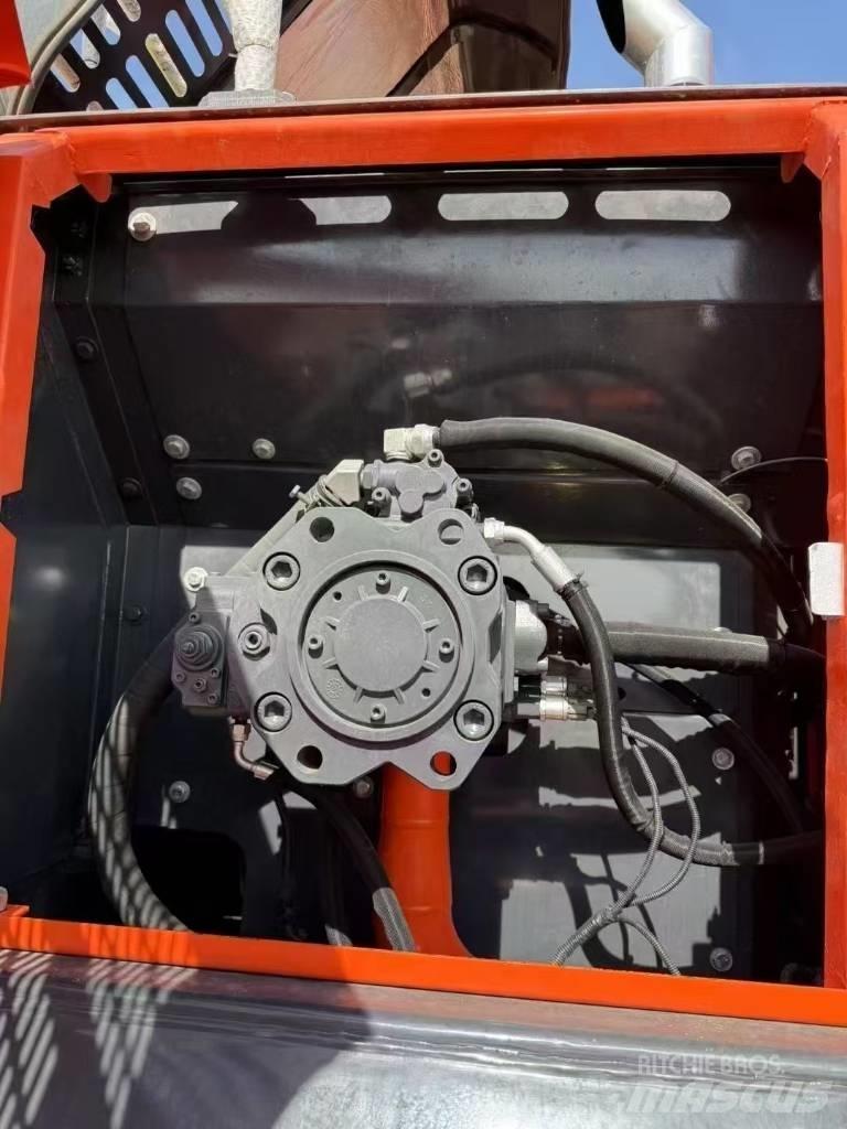 Doosan DX300LC-9C 大型油圧ショベル12t以上（パワーショベル・ユンボ）