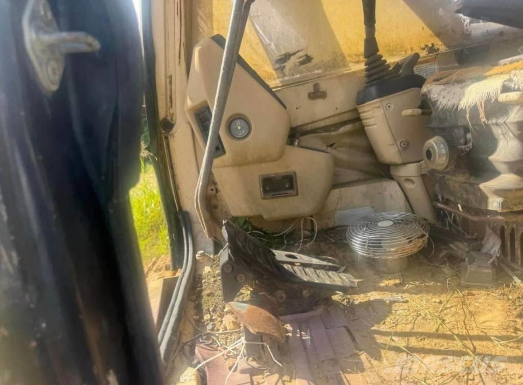 CAT 315 L 大型油圧ショベル12t以上（パワーショベル・ユンボ）