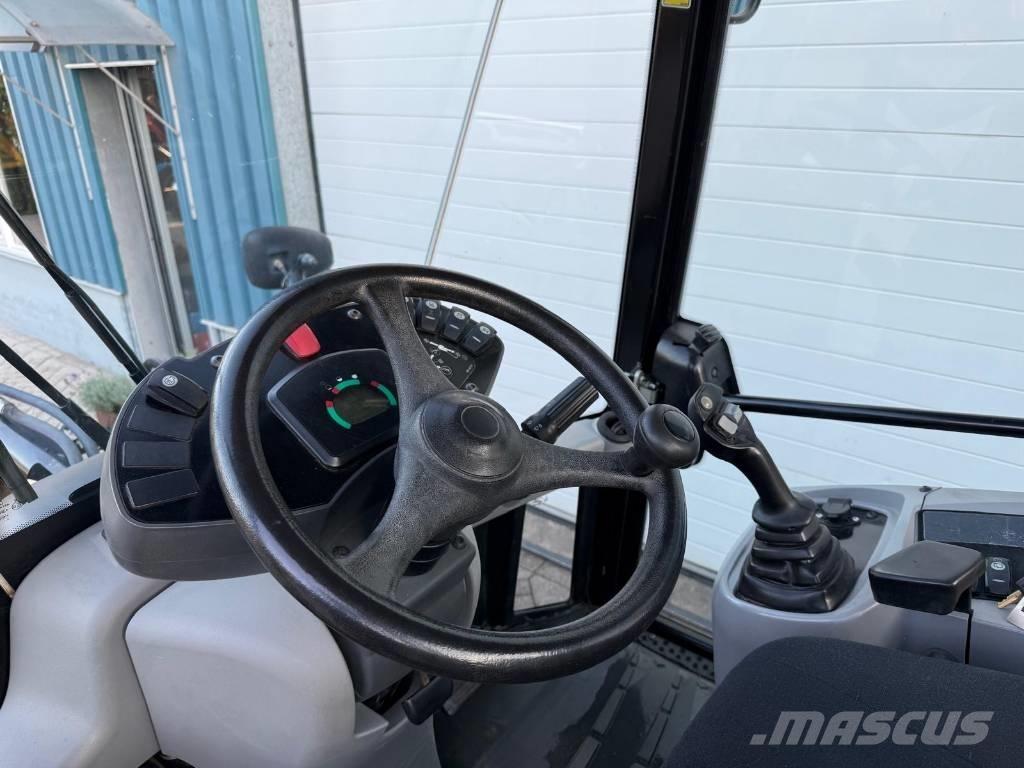 CAT 907 H ホイールローダー・タイヤショベル