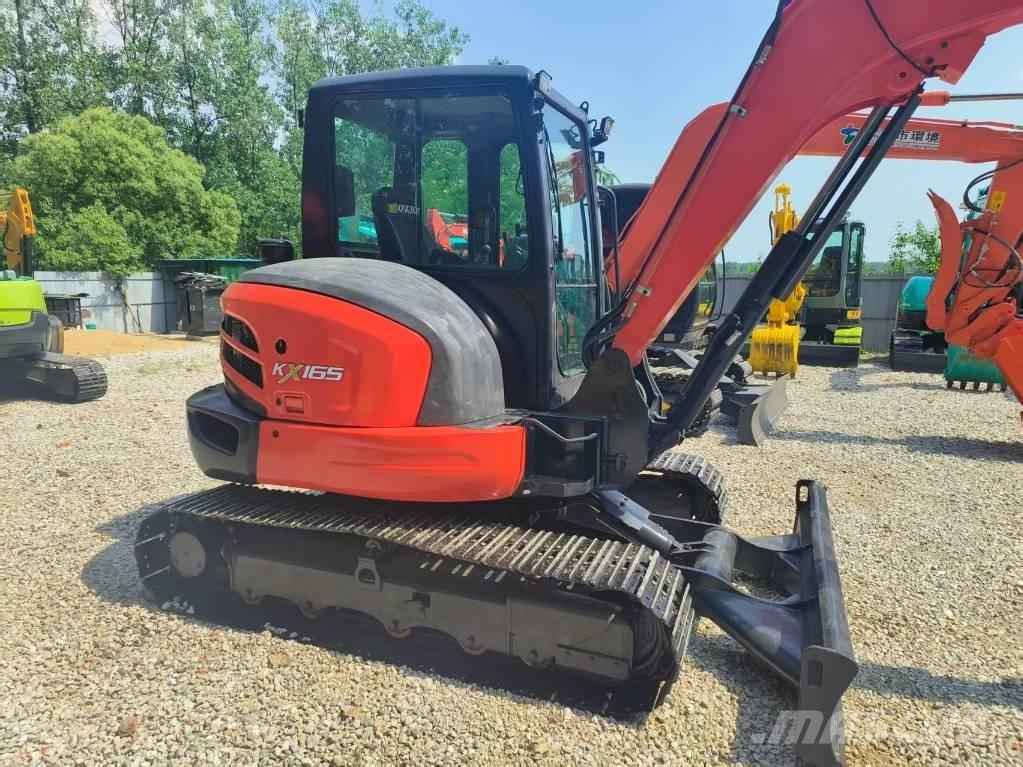 Kubota KX 165 ミニ油圧ショベル 7t以下（ミニユンボ・ミニディガー）
