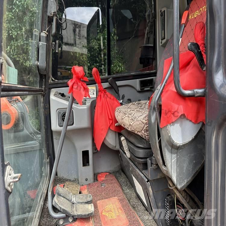 Kubota 183-3 大型油圧ショベル12t以上（パワーショベル・ユンボ）