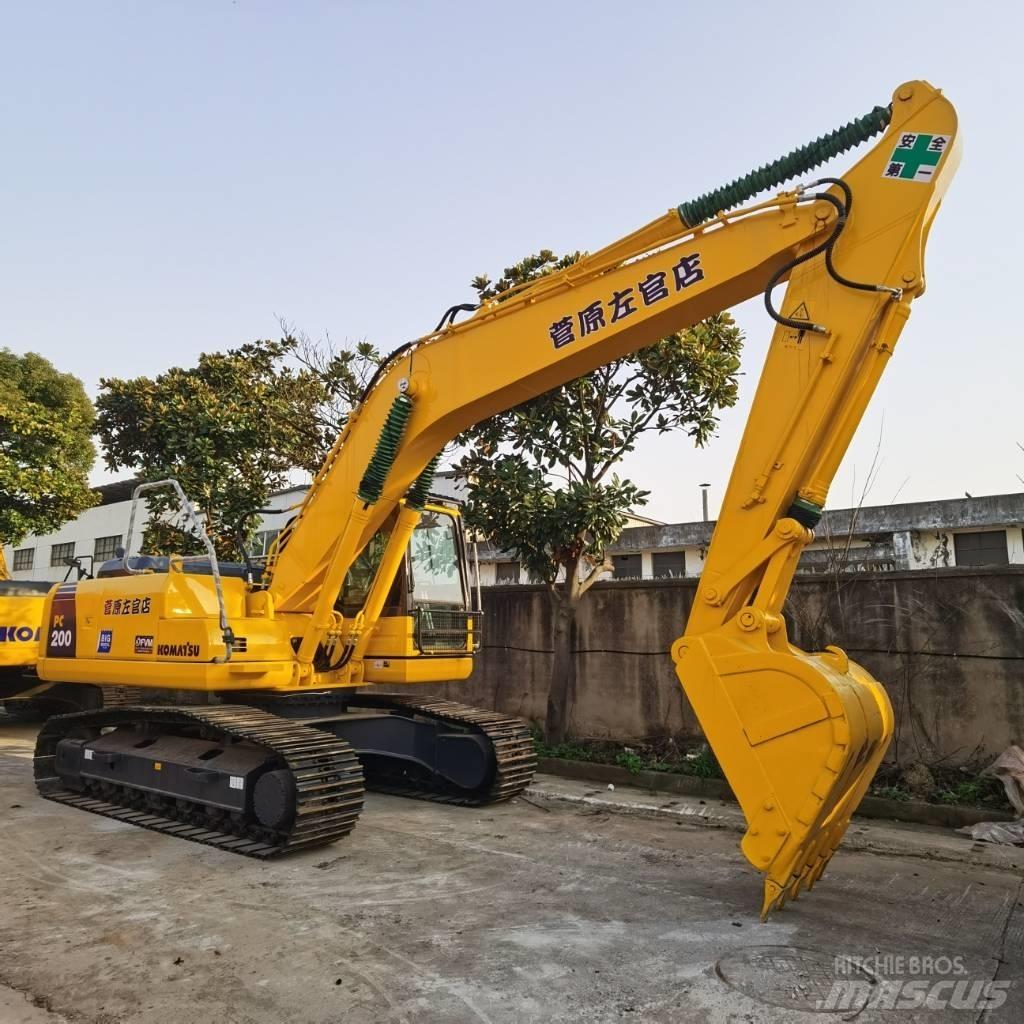Komatsu PC 200-8 大型油圧ショベル12t以上（パワーショベル・ユンボ）