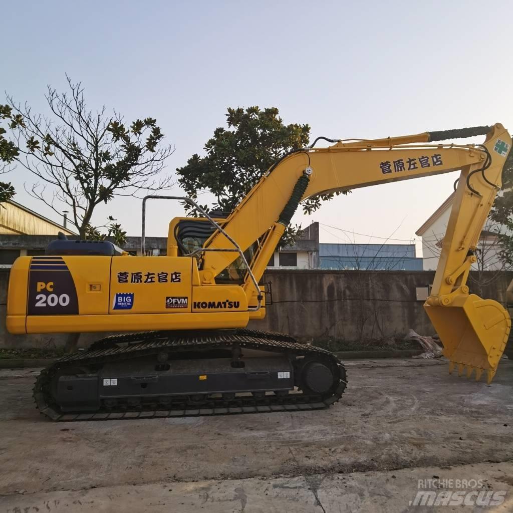 Komatsu PC 200-8 大型油圧ショベル12t以上（パワーショベル・ユンボ）