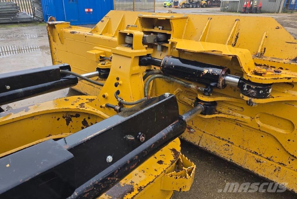 CAT D 6 N LGP ブルドーザー