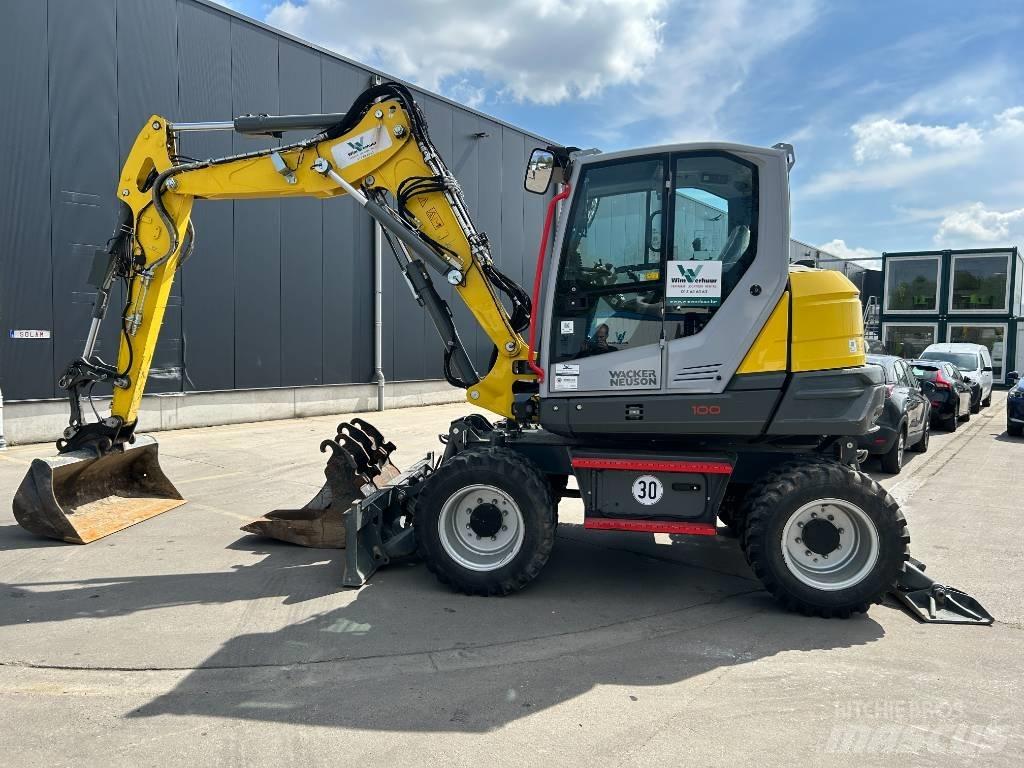 Wacker Neuson EW 100 ホイール式油圧ショベル（パワーショベル・ユンボ・バックホー）