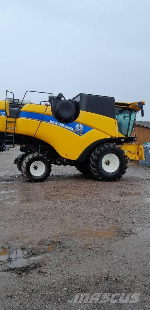 New Holland CX5.80 コンバイン