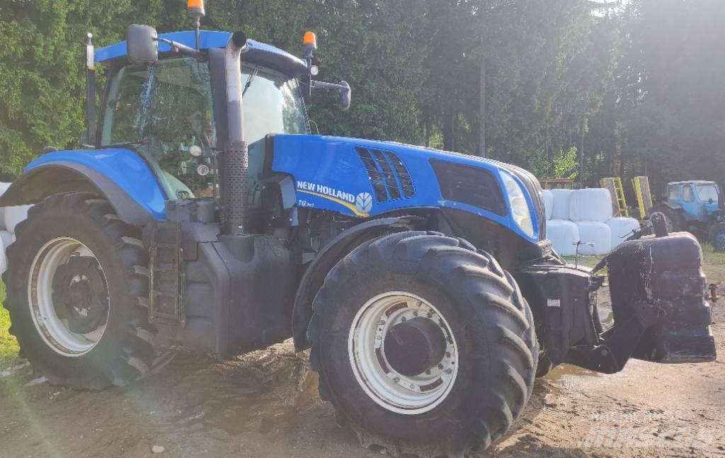 New Holland T 8.360 トラクター