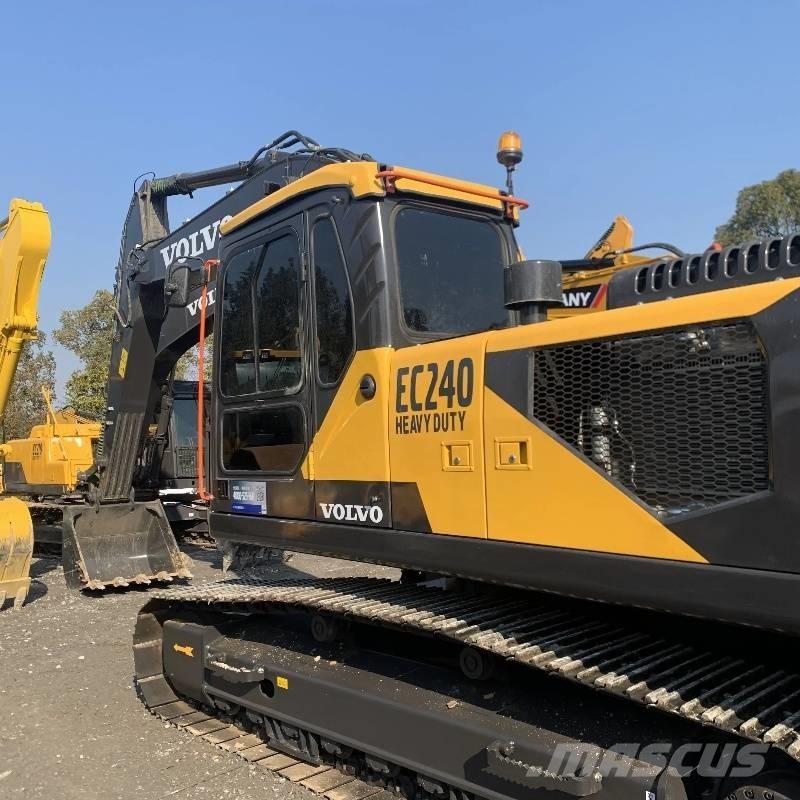 Volvo EC 240 大型油圧ショベル12t以上（パワーショベル・ユンボ）