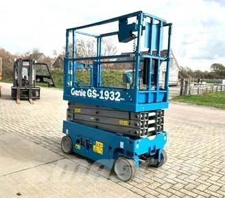 Genie GS 1932 シザースリフト