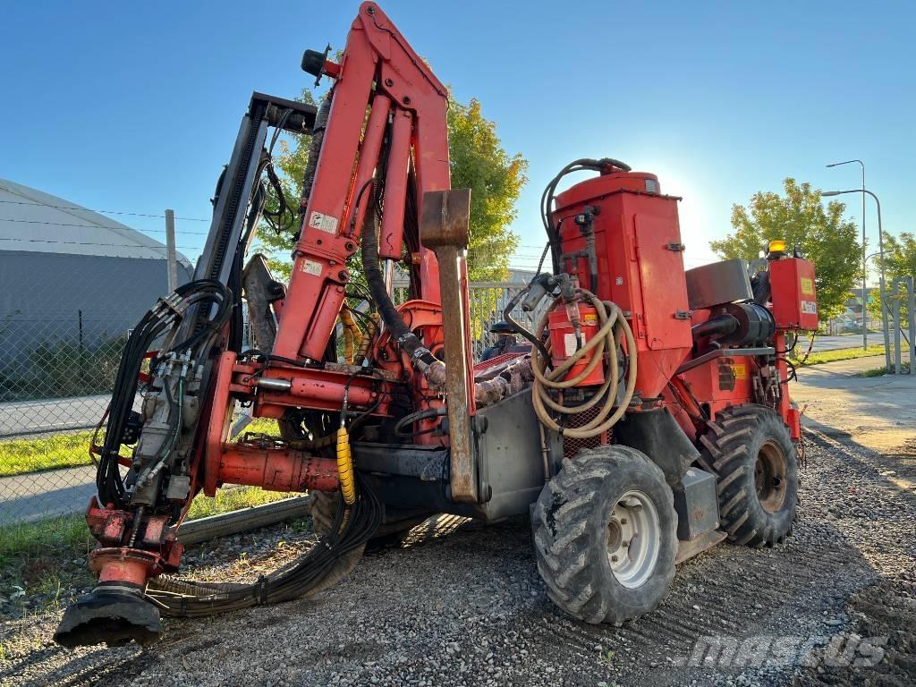 Sandvik DC 302 R サーフェイスドリルリグ