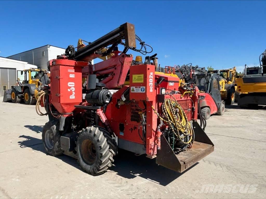 Sandvik DC 302 R サーフェイスドリルリグ