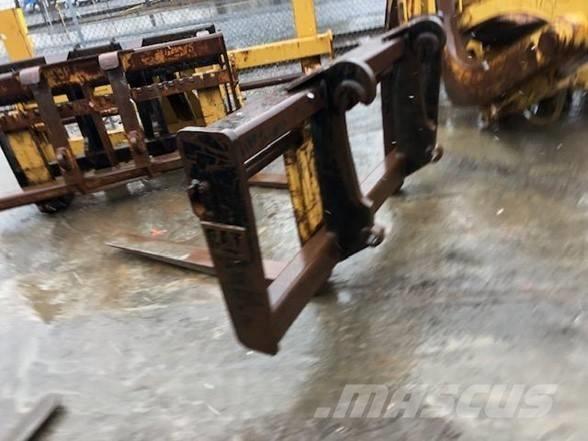 CAT IT 38 G フォーク