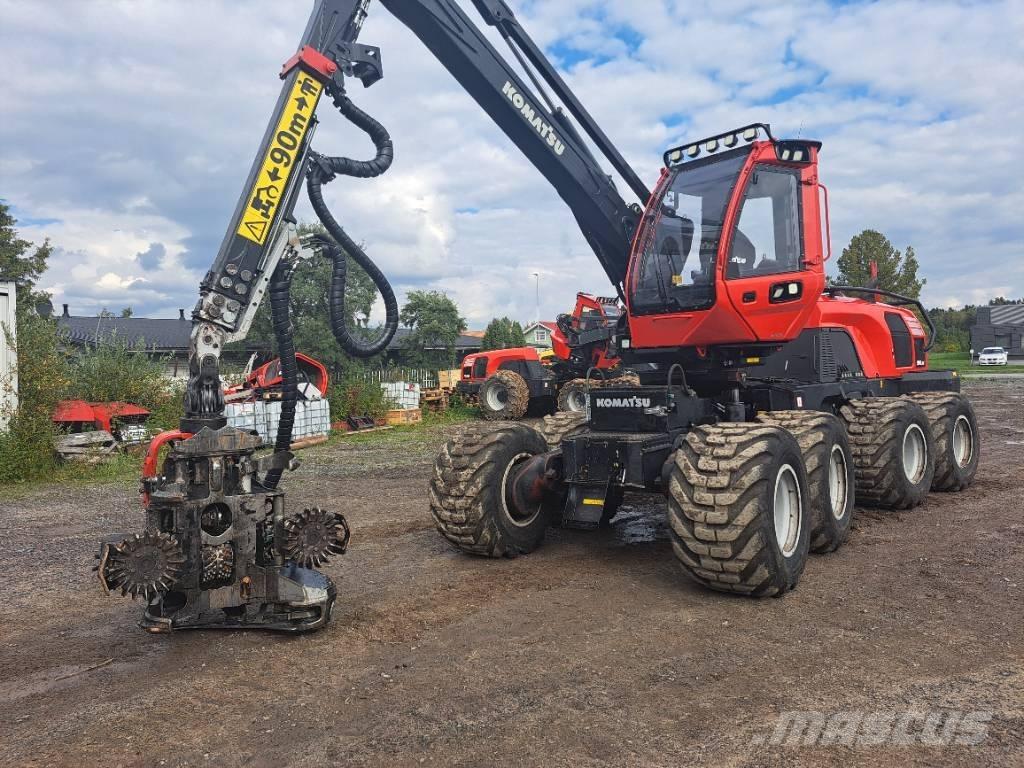 Komatsu 901 XC ハーベスター