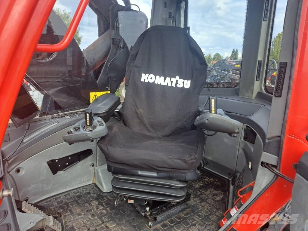 Komatsu 901 XC ハーベスター