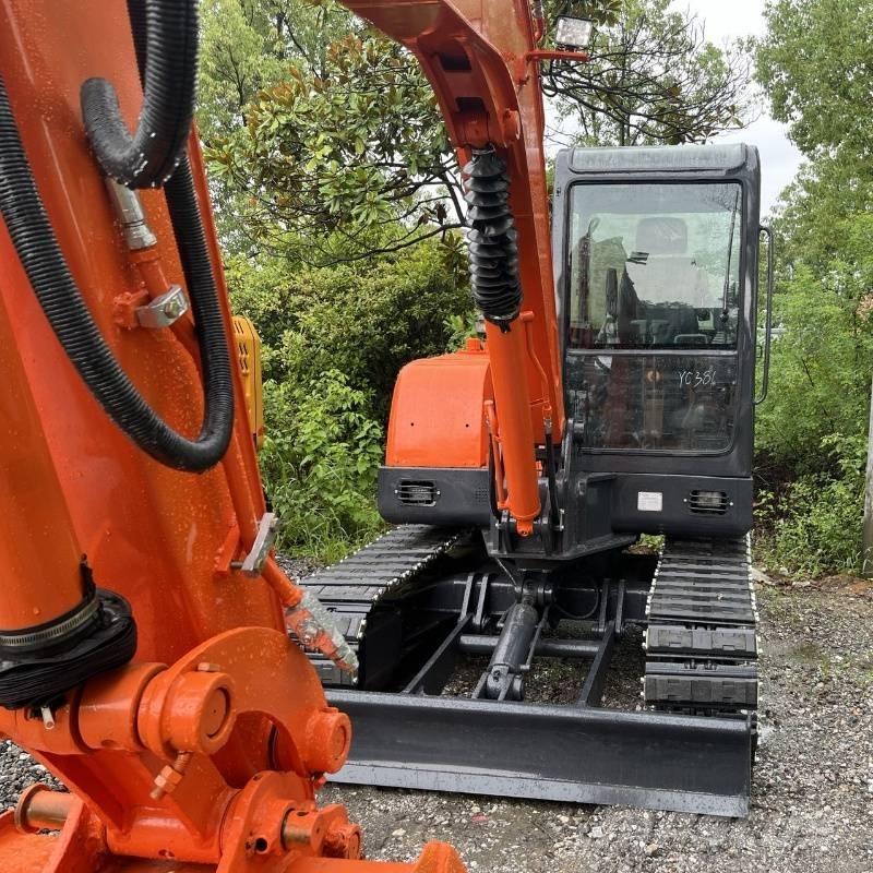 Doosan DH 60 ミニ油圧ショベル 7t以下（ミニユンボ・ミニディガー）