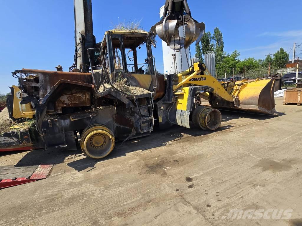 Komatsu 380-6 アクスル