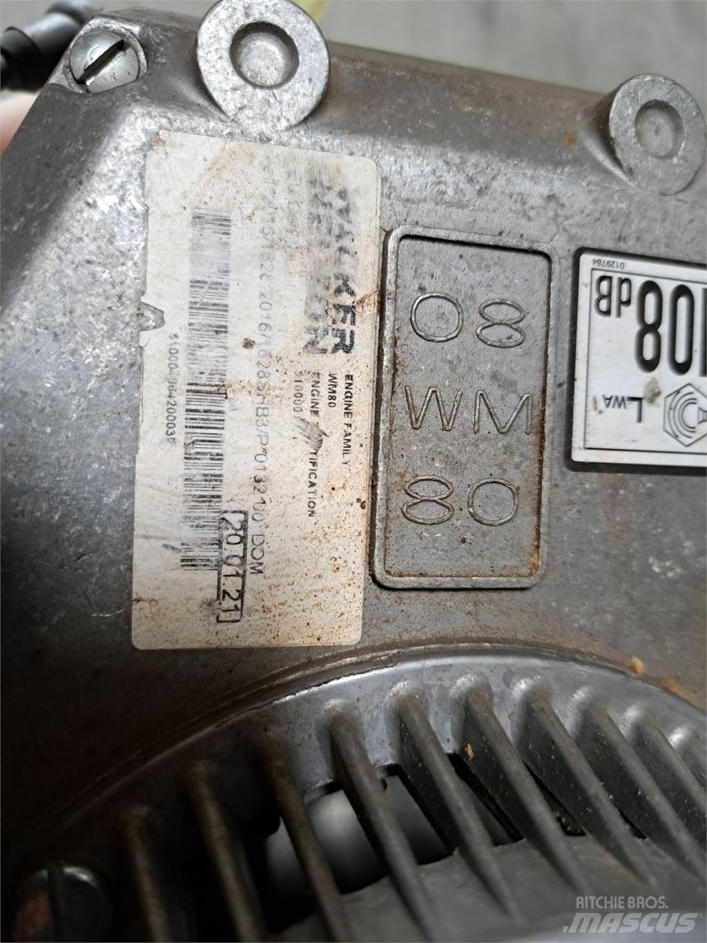Wacker Neuson BS30 タンパ/転圧バイブレータ