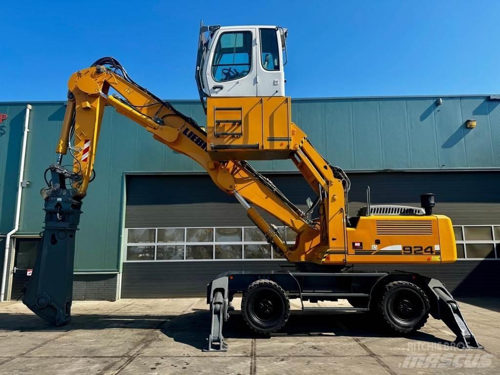 Liebherr A 924 C 廃棄物／工業産廃処理機