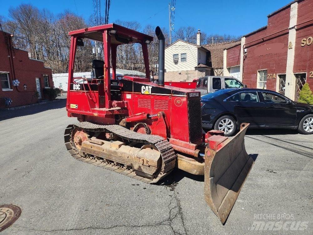 CAT D 3 C III ブルドーザー
