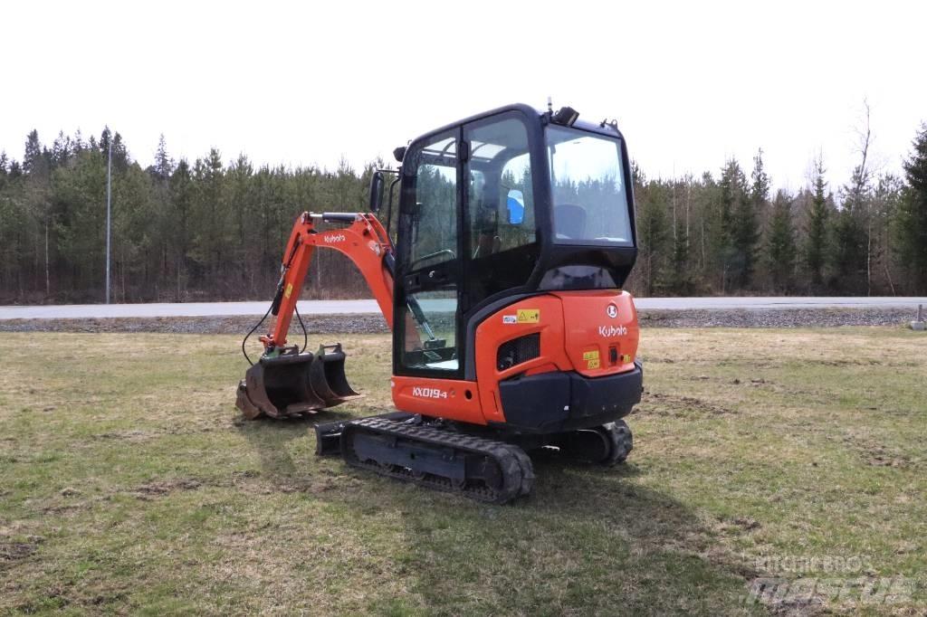 Kubota KX019-4 ミニ油圧ショベル 7t以下（ミニユンボ・ミニディガー）
