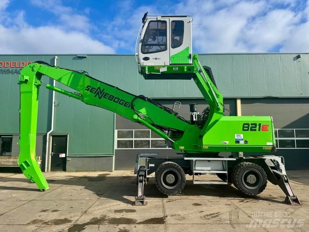 Sennebogen 821M E 廃棄物／工業産廃処理機