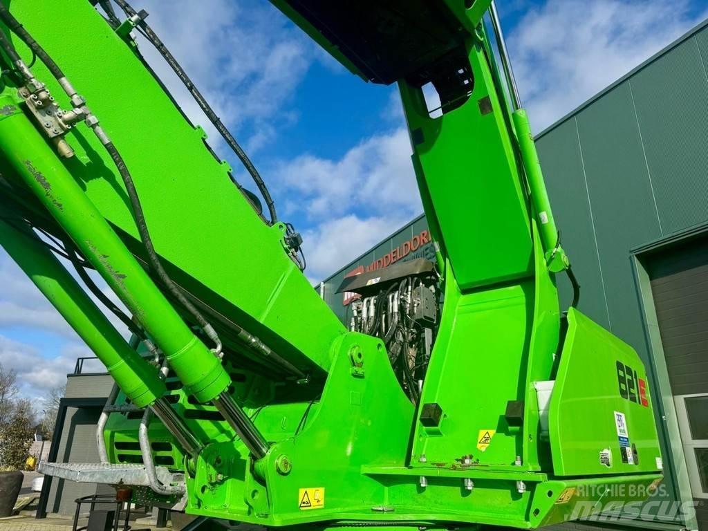 Sennebogen 821M E 廃棄物／工業産廃処理機