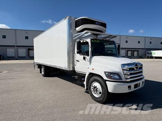 Hino L6 キャブ付きシャーシ
