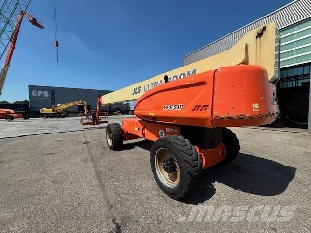 JLG 1200 SJP ブームリフト　直伸型