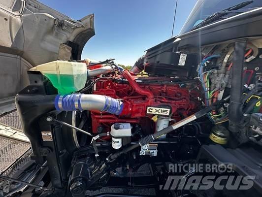 Kenworth T 680 中古トラクターヘッド | トレーラーヘッド