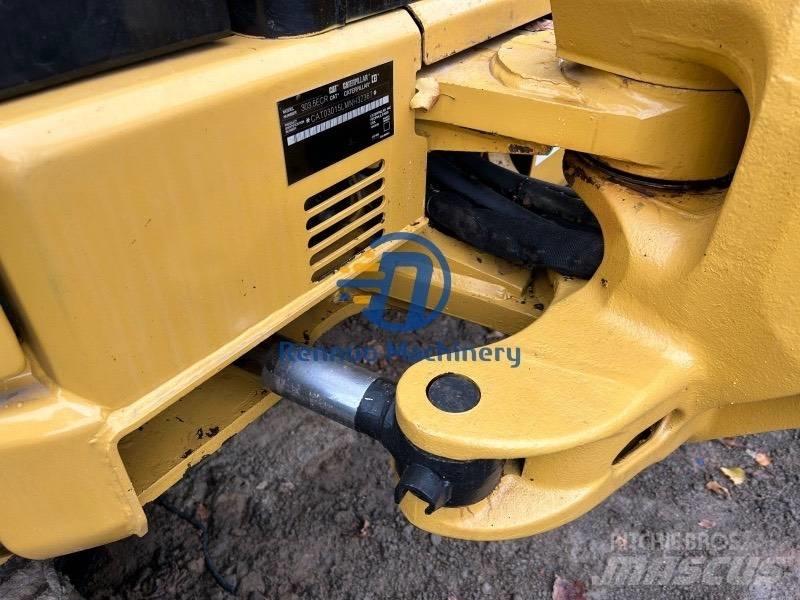 CAT 303.5 E ミニ油圧ショベル 7t以下（ミニユンボ・ミニディガー）