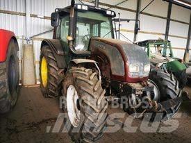 Valtra N121  Tuz ブーム、アーム