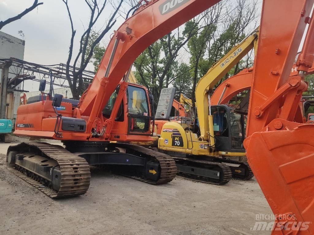 Doosan dx300 大型油圧ショベル12t以上（パワーショベル・ユンボ）