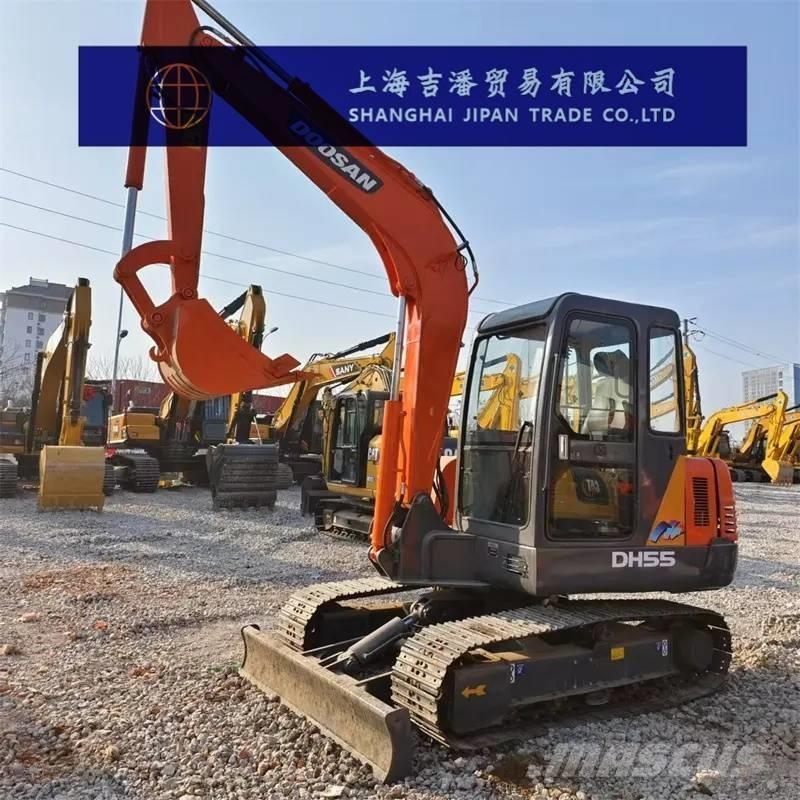 Doosan DH 55 ミニ油圧ショベル 7t以下（ミニユンボ・ミニディガー）
