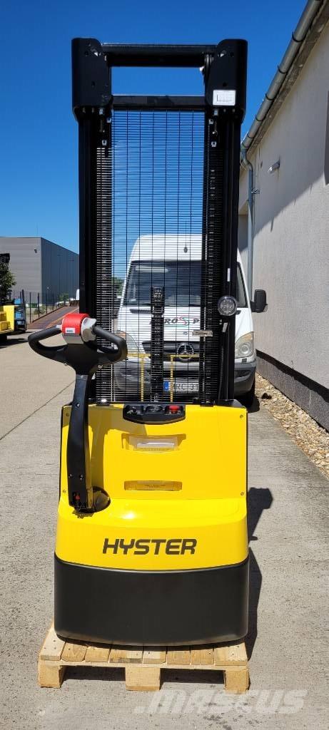 Hyster S 1.6 ウォーキンフォークリフト