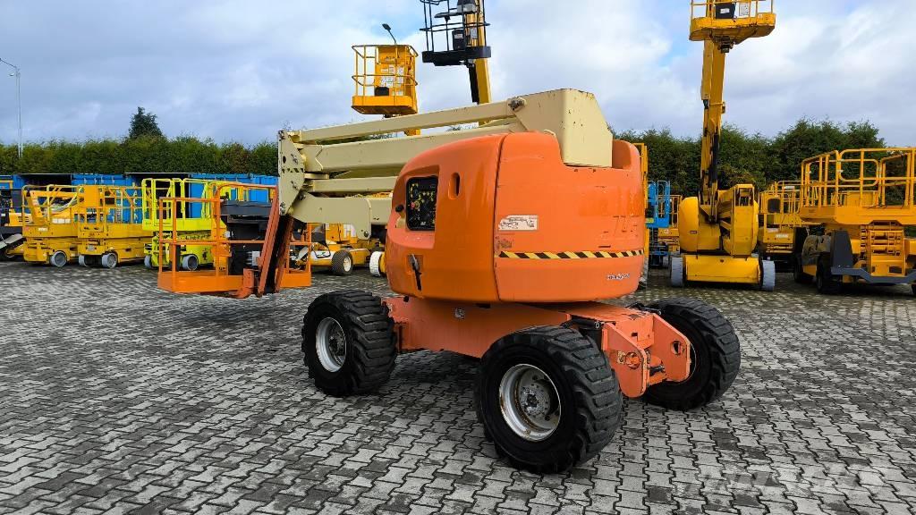 JLG 450 AJ ブームリフト　屈伸型