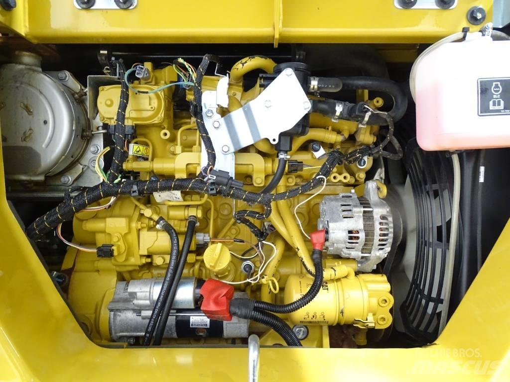 CAT 308 E 2 CR 中型油圧ショベル 7ｔ-12ｔ（ユンボ・パワーショベル・バックホー）